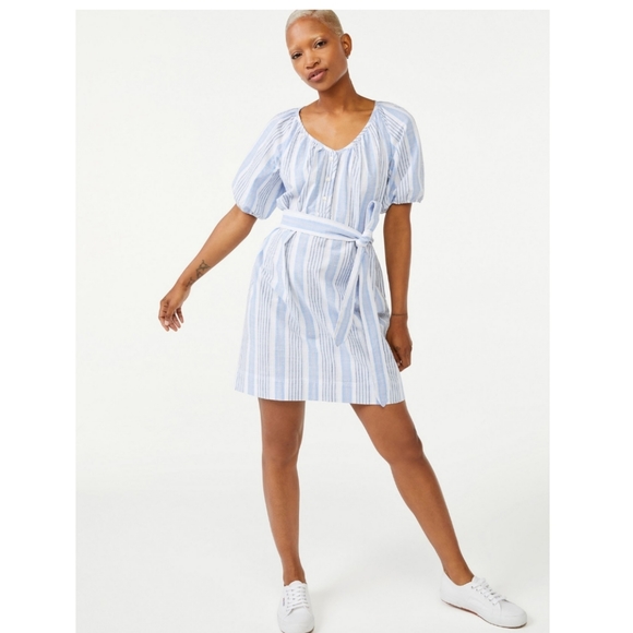 Free Assembly Women's Puff Sleeve Shirtdress- Standard and Plus Size - Picture 2 of 6